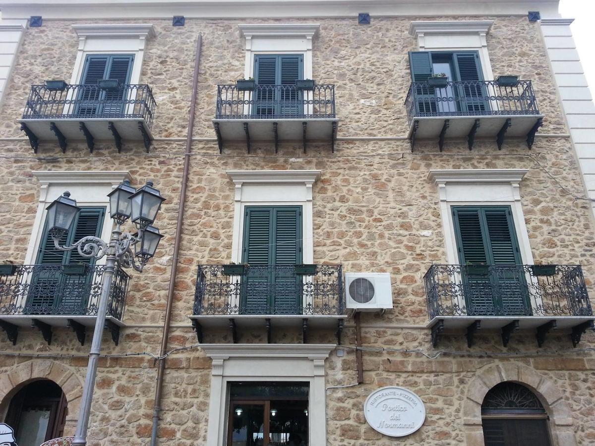 布泰拉Il Portico Dei Normanni住宿加早餐旅馆 外观 照片